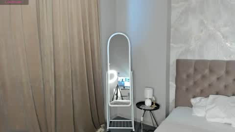 Filla online show from April 19, 2026, 3:06 am