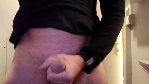 Snapshot of fifi010203 chatting on October 28, 2025, 12:03 am fifi010203 online show from October 28, 2025, 12:03 am