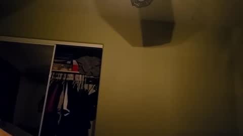 Snapshot of fightusfire32 chatting on March 3, 2025, 6:48 am fightusfire32 online show from March 3, 2025, 6:48 am