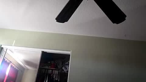 Snapshot of fightusfire32 chatting on March 9, 2025, 5:28 pm fightusfire32 online show from March 9, 2025, 5:28 pm