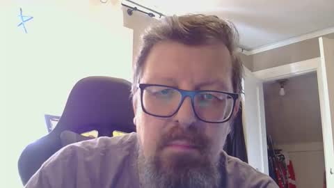 Snapshot of figuredraw chatting on February 26, 2026, 10:42 pm figuredraw online show from February 26, 2026, 10:42 pm