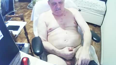 Snapshot of filhober chatting on January 24, 2025, 1:45 am filhober online show from January 24, 2025, 1:45 am