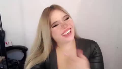 Snapshot of filipina_slutty69xxx chatting on September 14, 2025, 1:49 am  Angela  DONT FORGET TO FOLLOW AND GIVE ME APPRECIATION online show from September 14, 2025, 1:49 am