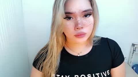  Angela  DONT FORGET TO FOLLOW AND GIVE ME APPRECIATION online show from November 27, 2025, 2:13 am