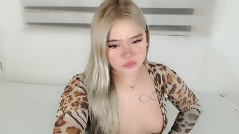  Angela  DONT FORGET TO FOLLOW AND GIVE ME APPRECIATION online show from February 5, 2026, 3:33 am