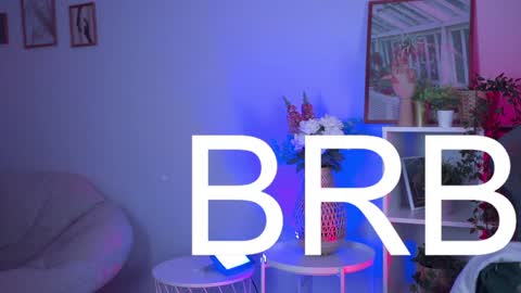 cap and Lana  online show from December 6, 2024, 2:28 pm