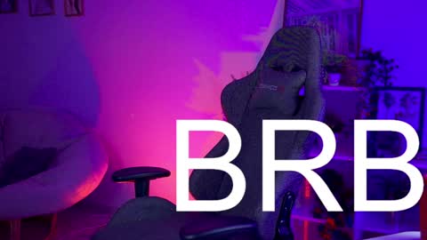 cap and Lana  online show from December 15, 2024, 11:55 am