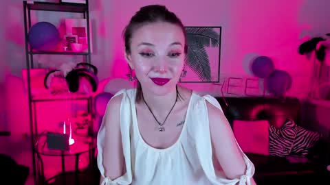 cap and Lana  online show from December 18, 2024, 2:38 pm