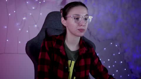 cap and Lana  online show from January 18, 2025, 7:49 am