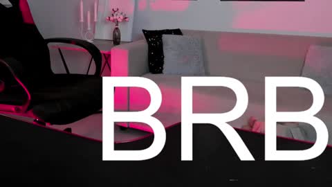 cap and Lana  online show from February 8, 2025, 11:22 am