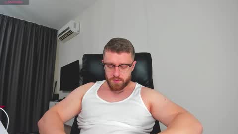 Snapshot of findomguyxxx chatting on February 9, 2026, 6:12 pm FindomGuyXXX online show from February 9, 2026, 6:12 pm