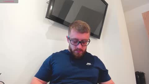 Snapshot of findomguyxxx chatting on February 20, 2026, 9:48 pm FindomGuyXXX online show from February 20, 2026, 9:48 pm