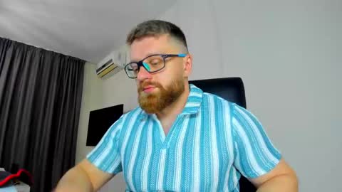 FindomGuyXXX online show from April 13, 2026, 10:43 am