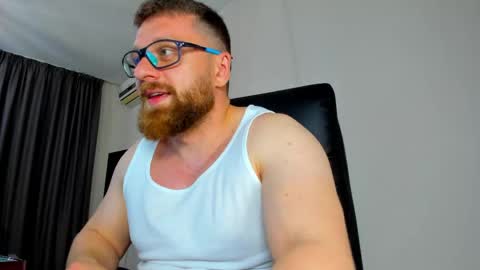 FindomGuyXXX online show from April 18, 2026, 7:58 pm