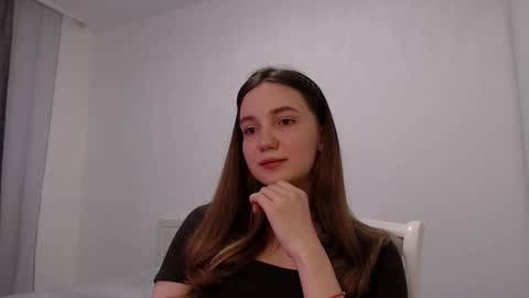 fireflies_fly_ online show from February 19, 2026, 6:48 pm