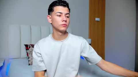 Nicolas online show from January 7, 2026, 1:02 pm