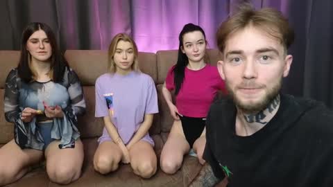 ALICESTEVEVECTOR pvt open  online show from December 4, 2024, 12:03 pm