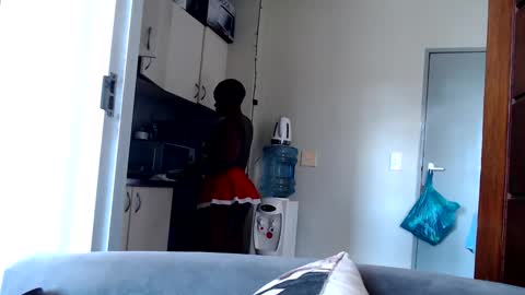 fitblair66_ online show from January 14, 2026, 12:44 pm