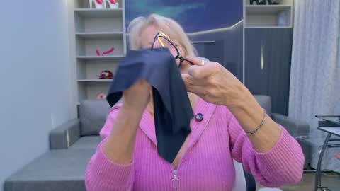 Snapshot of fitcougarcb chatting on February 6, 2026, 7:50 pm Bianca online show from February 6, 2026, 7:50 pm