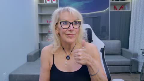 Snapshot of fitcougarcb chatting on February 9, 2026, 10:03 pm Bianca online show from February 9, 2026, 10:03 pm