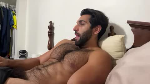 fitcurvyman4fun_69 online show from October 17, 2025, 3:42 am