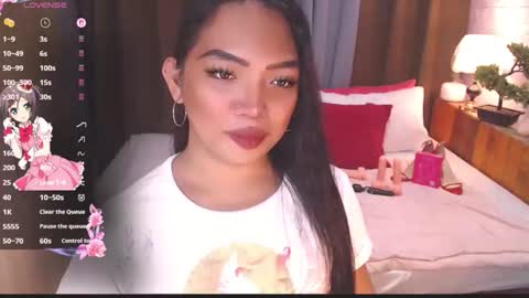 Snapshot of fitfemme_anna chatting on May 4, 2026, 4:41 am fitfemme_anna online show from May 4, 2026, 4:41 am