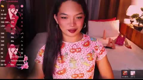 Snapshot of fitfemme_anna chatting on May 13, 2026, 6:11 am fitfemme_anna online show from May 13, 2026, 6:11 am