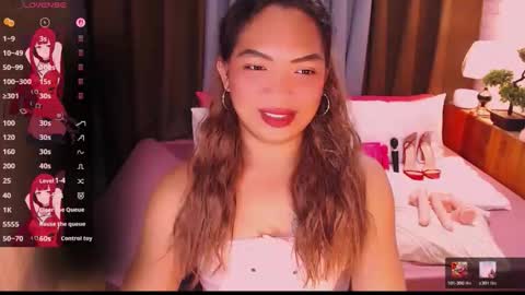 Snapshot of fitfemme_anna chatting on May 24, 2026, 10:31 am fitfemme_anna online show from May 24, 2026, 10:31 am
