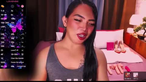 Snapshot of fitfemme_anna chatting on May 30, 2026, 10:45 am fitfemme_anna online show from May 30, 2026, 10:45 am