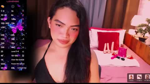 Snapshot of fitfemme_anna chatting on June 5, 2026, 11:49 am fitfemme_anna online show from June 5, 2026, 11:49 am