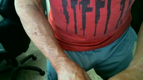 Snapshot of fitguy40 chatting on June 28, 2026, 7:53 pm fitguy40 online show from June 28, 2026, 7:53 pm