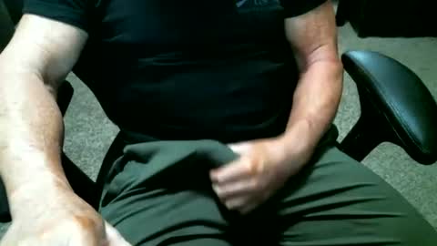 Snapshot of fitguy40 chatting on July 14, 2026, 3:11 am fitguy40 online show from July 14, 2026, 3:11 am