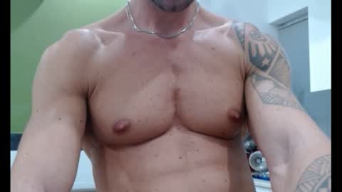 Snapshot of fitness1989 chatting on September 23, 2025, 6:33 pm fitness1989 online show from September 23, 2025, 6:33 pm