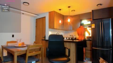 Elias Valencia online show from December 23, 2025, 1:58 am