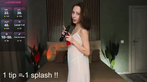 Snapshot of fixielu chatting on October 16, 2025, 9:54 am im Linda please give me thumbs up online show from October 16, 2025, 9:54 am