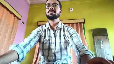 Snapshot of fizz_04_fun chatting on April 2, 2026, 4:43 am Ur BoyToy online show from April 2, 2026, 4:43 am