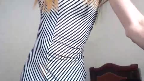 flats23cm online show from January 11, 2025, 10:51 pm