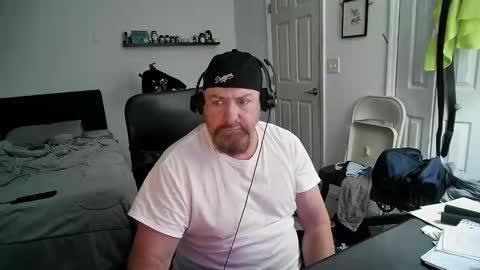 Snapshot of flaguy3233 chatting on January 10, 2025, 5:58 am Florida guy online show from January 10, 2025, 5:58 am