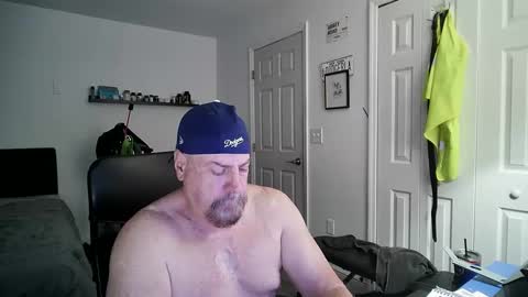 Snapshot of flaguy3233 chatting on February 19, 2025, 10:31 pm Florida guy online show from February 19, 2025, 10:31 pm