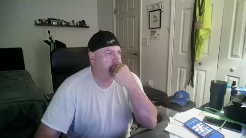 Snapshot of flaguy3233 chatting on September 15, 2025, 6:19 pm Florida guy online show from September 15, 2025, 6:19 pm