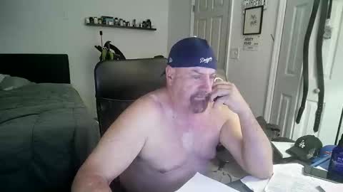 Snapshot of flaguy3233 chatting on October 7, 2025, 8:39 pm Florida guy online show from October 7, 2025, 8:39 pm