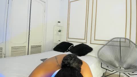 Snapshot of flavia_cruz chatting on November 3, 2025, 7:04 pm Flavia online show from November 3, 2025, 7:04 pm