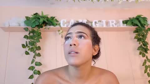 Snapshot of flavia_cruz chatting on June 15, 2026, 12:07 pm Flavia online show from June 15, 2026, 12:07 pm