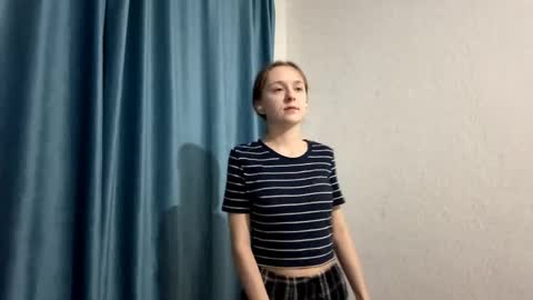 Snapshot of fleshpoetry chatting on March 1, 2026, 1:18 am Emma online show from March 1, 2026, 1:18 am