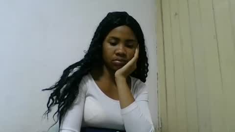 fleurissa online show from September 12, 2025, 12:44 am