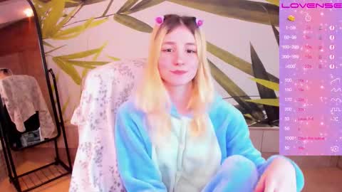 FlexiMona online show from November 22, 2025, 9:30 am