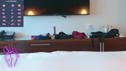 FlexyBoy997 online show from October 7, 2025, 9:23 pm