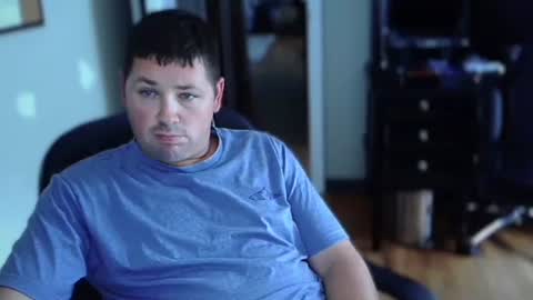 Snapshot of flguy_mike chatting on October 15, 2025, 5:24 pm FL guy online show from October 15, 2025, 5:24 pm