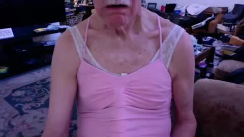 Snapshot of flip4u chatting on October 8, 2025, 10:07 pm flip4u online show from October 8, 2025, 10:07 pm