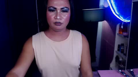 Snapshot of flirtangel93 chatting on February 10, 2025, 5:52 pm Angel online show from February 10, 2025, 5:52 pm